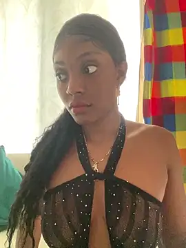 zaracollins01 online show from October 9, 2025, 8:40 pm