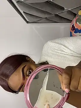 zaracollins01 online show from March 26, 2026, 7:19 pm