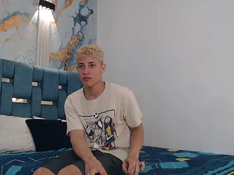 GRETTY BOYS online show from December 22, 2025, 7:27 am