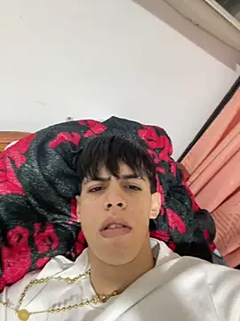 YOUNGS GUYS online show from April 15, 2026, 2:29 am