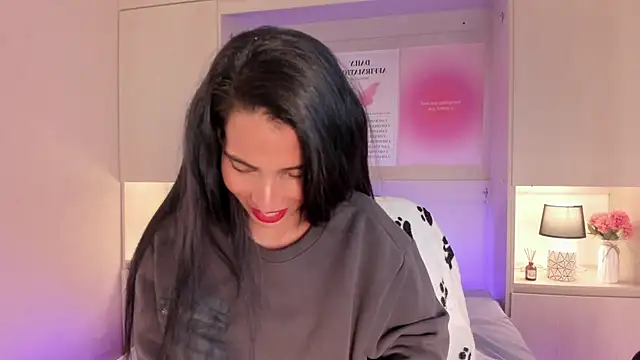 LexxaQueen online show from February 1, 2026, 4:11 am