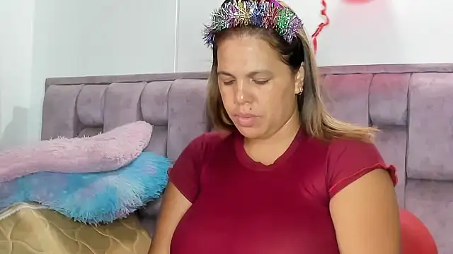 Alexa-Hunter online show from September 20, 2025, 2:40 pm