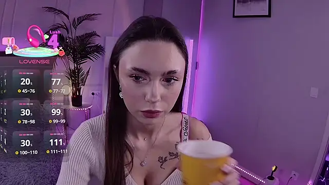 Snapshot of Leri_Star chatting on October 5, 2025, 9:24 pm Leri Star online show from October 5, 2025, 9:24 pm