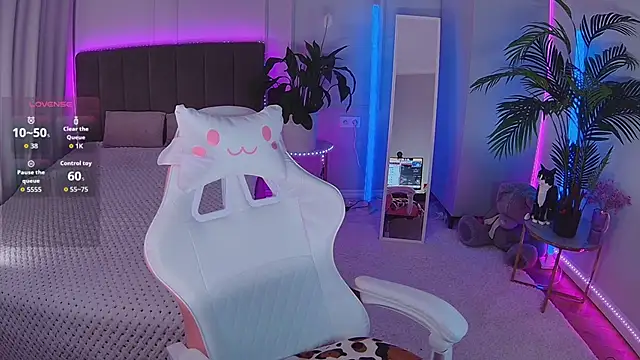 Snapshot of Leri_Star chatting on November 14, 2025, 7:34 pm Leri Star online show from November 14, 2025, 7:34 pm