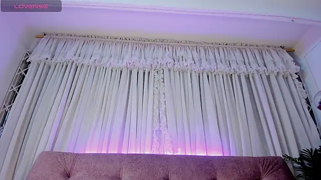 violet 77711 online show from March 8, 2026, 2:10 pm