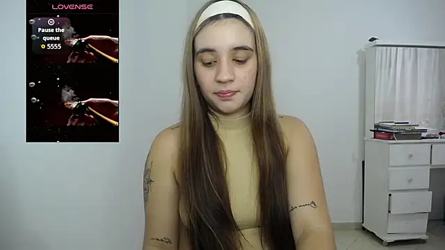 Snapshot of Ambar_lynn chatting on October 18, 2025, 5:57 pm Ambar lynn online show from October 18, 2025, 5:57 pm