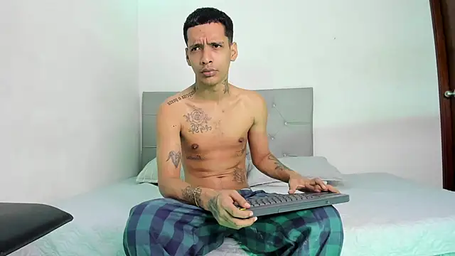 twinkDuohot online show from November 5, 2025, 3:17 am