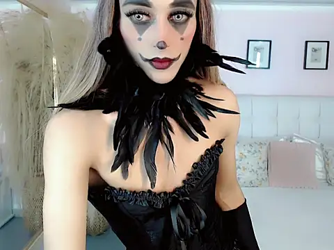 Snapshot of samantha_bliss chatting on October 31, 2025, 2:07 pm samantha bliss online show from October 31, 2025, 2:07 pm