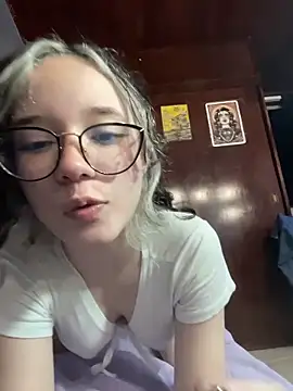 sukubo   online show from February 3, 2026, 6:22 am