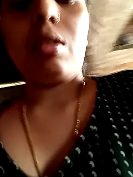 Snapshot of Cute_Pagli chatting on October 6, 2025, 5:38 am Cute Pagli online show from October 6, 2025, 5:38 am