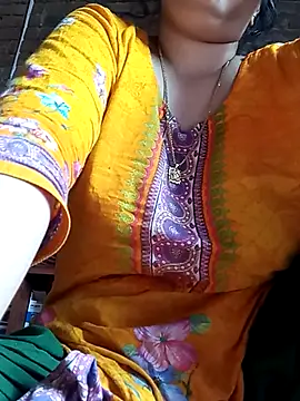 Snapshot of Cute_Pagli chatting on October 9, 2025, 7:28 am Cute Pagli online show from October 9, 2025, 7:28 am