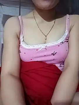 LucyyLy online show from December 18, 2025, 11:38 am