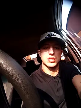 Snapshot of DebutingPathway chatting on September 14, 2025, 12:48 pm DebutingPathway online show from September 14, 2025, 12:48 pm