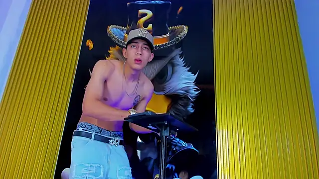 Snapshot of Dante_Brown1_ chatting on November 12, 2025, 9:14 pm Dante Brown1 online show from November 12, 2025, 9:14 pm