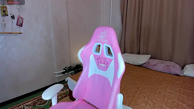 Belle Wa1ker online show from November 28, 2025, 1:08 am