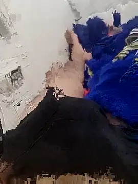 Snapshot of Yazaza1999 chatting on September 28, 2025, 1:05 pm Yazaza1999 online show from September 28, 2025, 1:05 pm