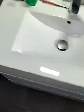 Snapshot of Yazaza1999 chatting on October 17, 2025, 1:35 pm Yazaza1999 online show from October 17, 2025, 1:35 pm