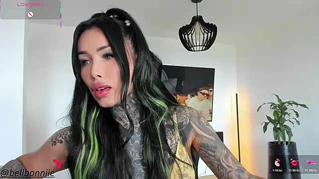 belllbonniie online show from November 15, 2025, 6:15 pm