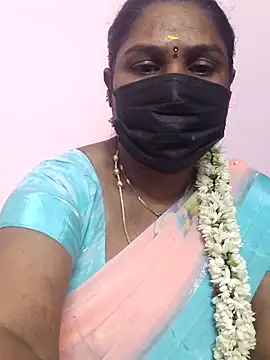 Snapshot of Tamil_Azhaghi25 chatting on September 22, 2025, 4:42 pm Tamil Azhaghi25 online show from September 22, 2025, 4:42 pm