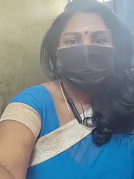 Snapshot of Tamil_Azhaghi25 chatting on November 11, 2025, 7:19 am Tamil Azhaghi25 online show from November 11, 2025, 7:19 am