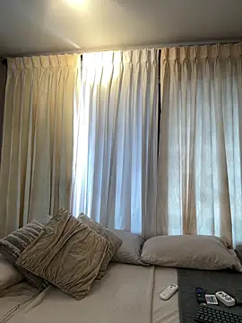 Tayler Kim online show from March 31, 2026, 6:41 pm