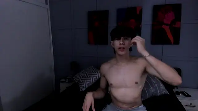 Sebaxx king online show from September 13, 2025, 1:11 pm