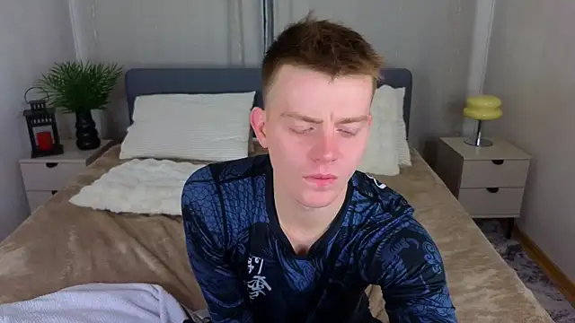 happy de1mos online show from October 21, 2025, 9:37 pm