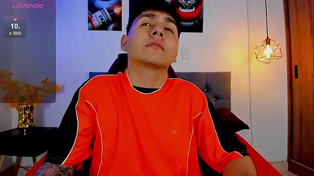 Snapshot of Nicolas_James_Sc chatting on October 11, 2025, 12:47 pm Nicolas James Sc online show from October 11, 2025, 12:47 pm