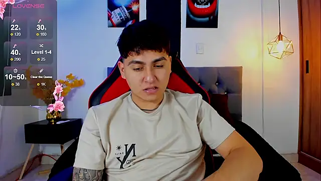 Snapshot of Nicolas_James_Sc chatting on November 18, 2025, 3:05 pm Nicolas James Sc online show from November 18, 2025, 3:05 pm