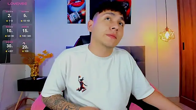 Snapshot of Nicolas_James_Sc chatting on November 20, 2025, 1:44 pm Nicolas James Sc online show from November 20, 2025, 1:44 pm