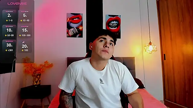 Snapshot of Nicolas_James_Sc chatting on December 5, 2025, 1:42 pm Nicolas James Sc online show from December 5, 2025, 1:42 pm