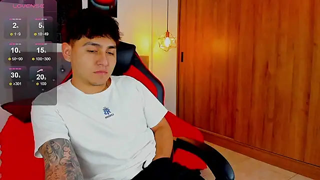 Snapshot of Nicolas_James_Sc chatting on January 8, 2026, 1:35 pm Nicolas James Sc online show from January 8, 2026, 1:35 pm