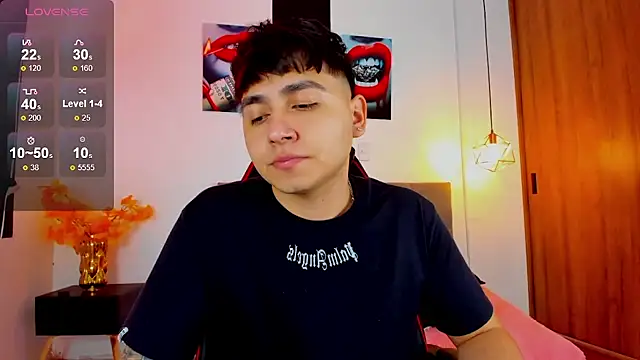 Snapshot of Nicolas_James_Sc chatting on February 2, 2026, 1:43 pm Nicolas James Sc online show from February 2, 2026, 1:43 pm