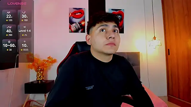 Snapshot of Nicolas_James_Sc chatting on February 6, 2026, 1:25 pm Nicolas James Sc online show from February 6, 2026, 1:25 pm