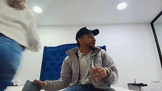 Snapshot of genessis__david chatting on September 19, 2025, 3:30 am genessis david online show from September 19, 2025, 3:30 am