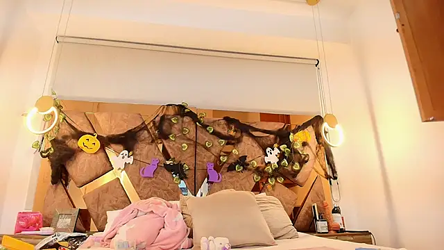 Snapshot of genessis__david chatting on October 21, 2025, 4:13 am genessis david online show from October 21, 2025, 4:13 am