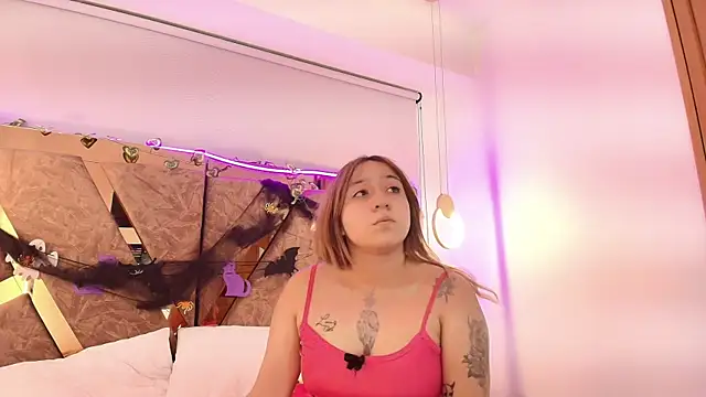 Snapshot of genessis__david chatting on October 31, 2025, 3:51 am genessis david online show from October 31, 2025, 3:51 am