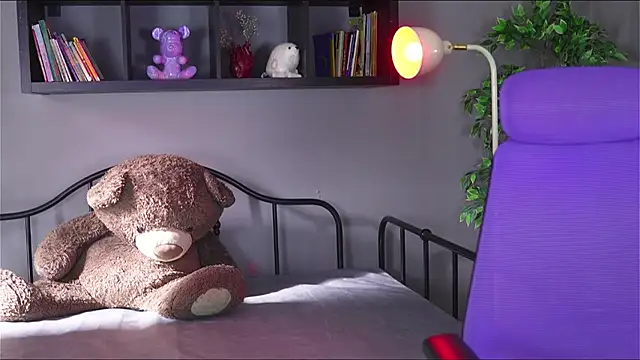 Snapshot of Mystic_blue chatting on November 10, 2025, 1:10 pm Mystic blue online show from November 10, 2025, 1:10 pm