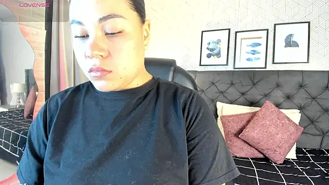 sophie  blare online show from June 16, 2026, 7:16 pm