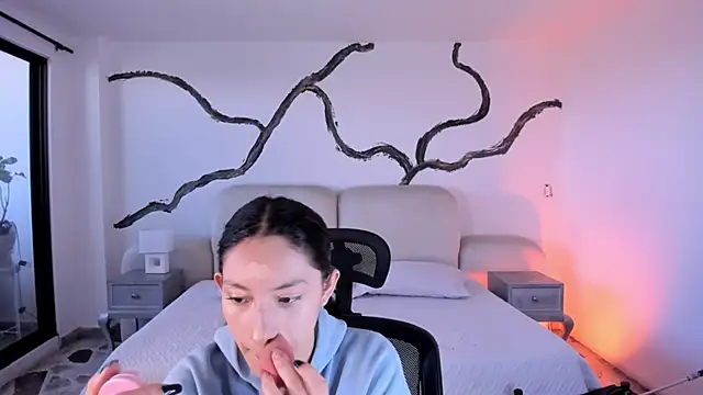 Snapshot of AlliceCopper chatting on September 9, 2025, 12:59 pm AlliceCopper online show from September 9, 2025, 12:59 pm