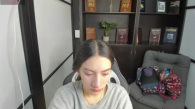 Snapshot of AlliceCopper chatting on October 21, 2025, 12:50 pm AlliceCopper online show from October 21, 2025, 12:50 pm