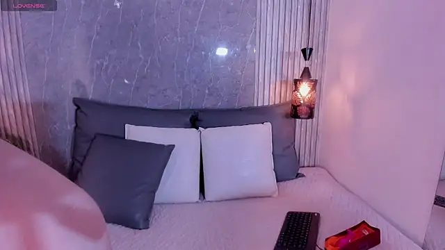 Snapshot of Missblonde_doll chatting on November 11, 2025, 9:37 pm Missblonde doll online show from November 11, 2025, 9:37 pm