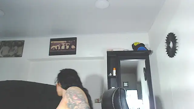 Snapshot of Vicky_hotmilf chatting on September 26, 2025, 11:03 am Vicky hotmilf online show from September 26, 2025, 11:03 am