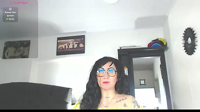 Snapshot of Vicky_hotmilf chatting on October 30, 2025, 11:11 am Vicky hotmilf online show from October 30, 2025, 11:11 am