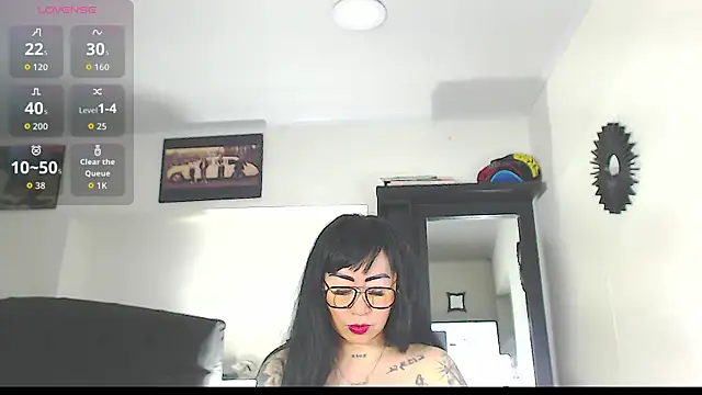 Snapshot of Vicky_hotmilf chatting on October 31, 2025, 11:00 am Vicky hotmilf online show from October 31, 2025, 11:00 am