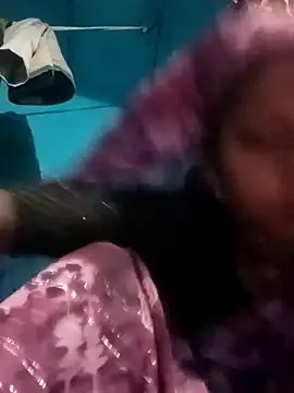 Snapshot of Hema4545 chatting on September 13, 2025, 5:07 am Hema4545 online show from September 13, 2025, 5:07 am