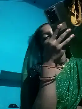 Snapshot of Hema4545 chatting on September 23, 2025, 5:10 am Hema4545 online show from September 23, 2025, 5:10 am