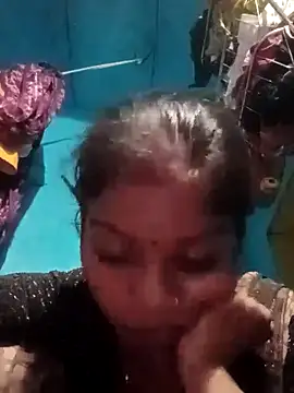 Snapshot of Hema4545 chatting on September 23, 2025, 5:49 pm Hema4545 online show from September 23, 2025, 5:49 pm