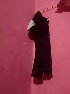 Snapshot of Hema4545 chatting on October 13, 2025, 9:37 pm Hema4545 online show from October 13, 2025, 9:37 pm