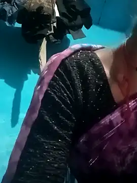 Snapshot of Hema4545 chatting on October 29, 2025, 8:05 am Hema4545 online show from October 29, 2025, 8:05 am